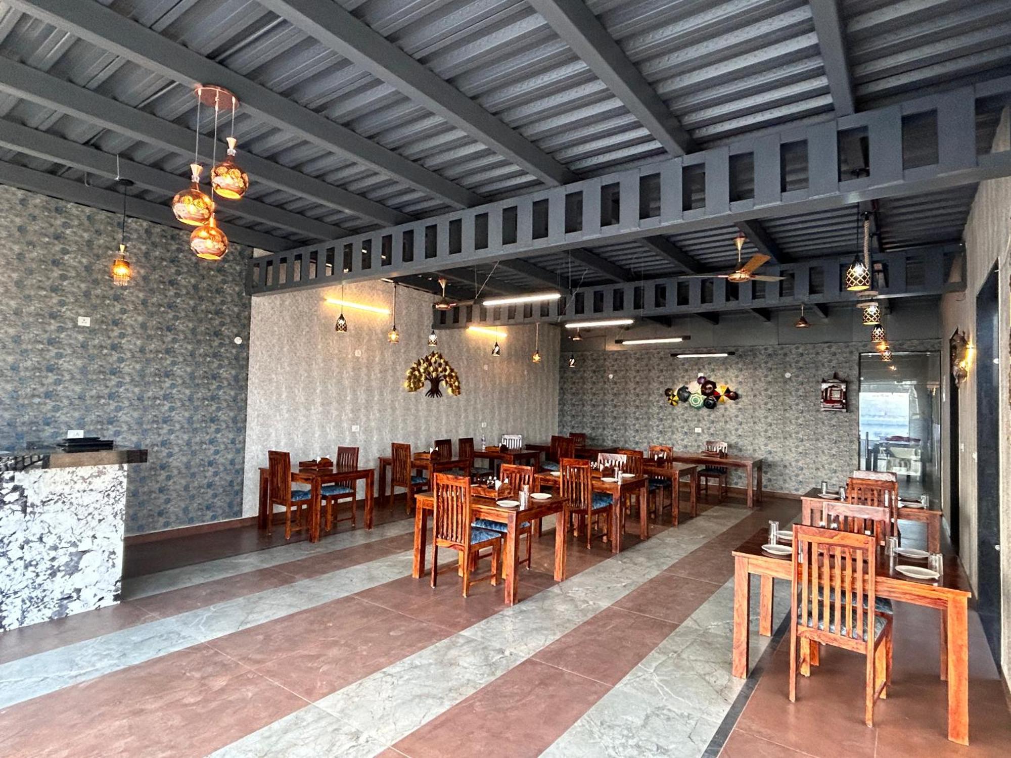 Royal Rajasthan Resort Sikar Exteriör bild