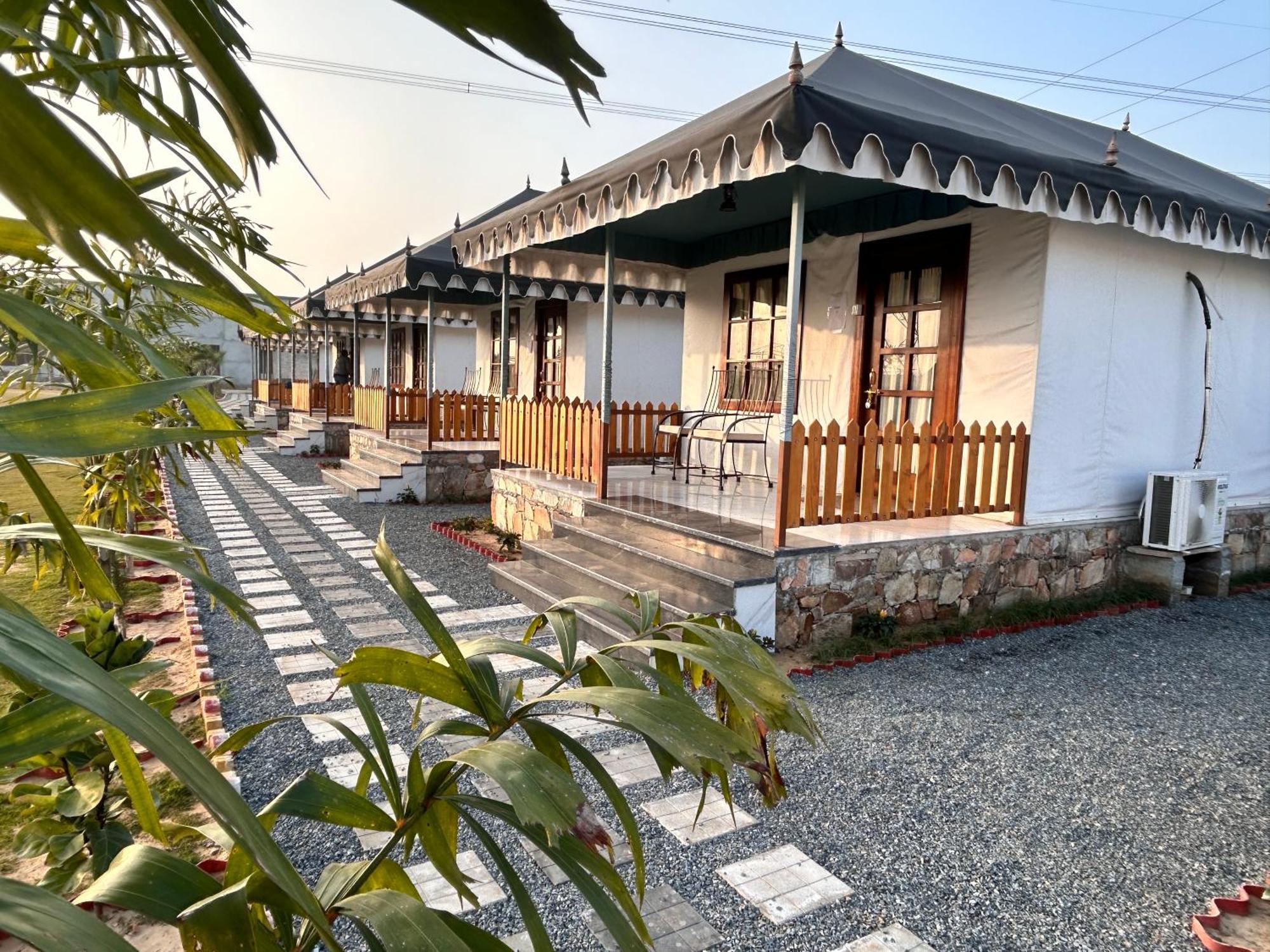 Royal Rajasthan Resort Sikar Exteriör bild