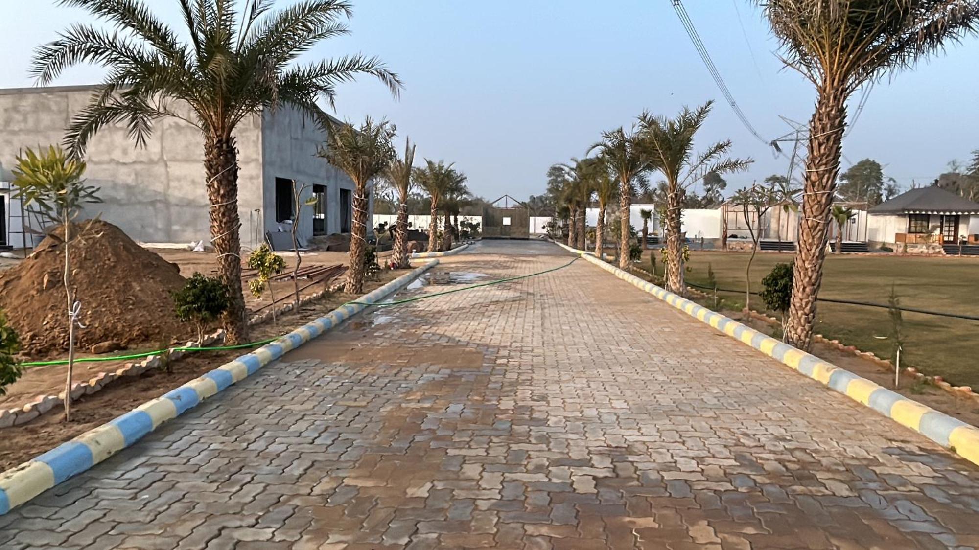 Royal Rajasthan Resort Sikar Exteriör bild