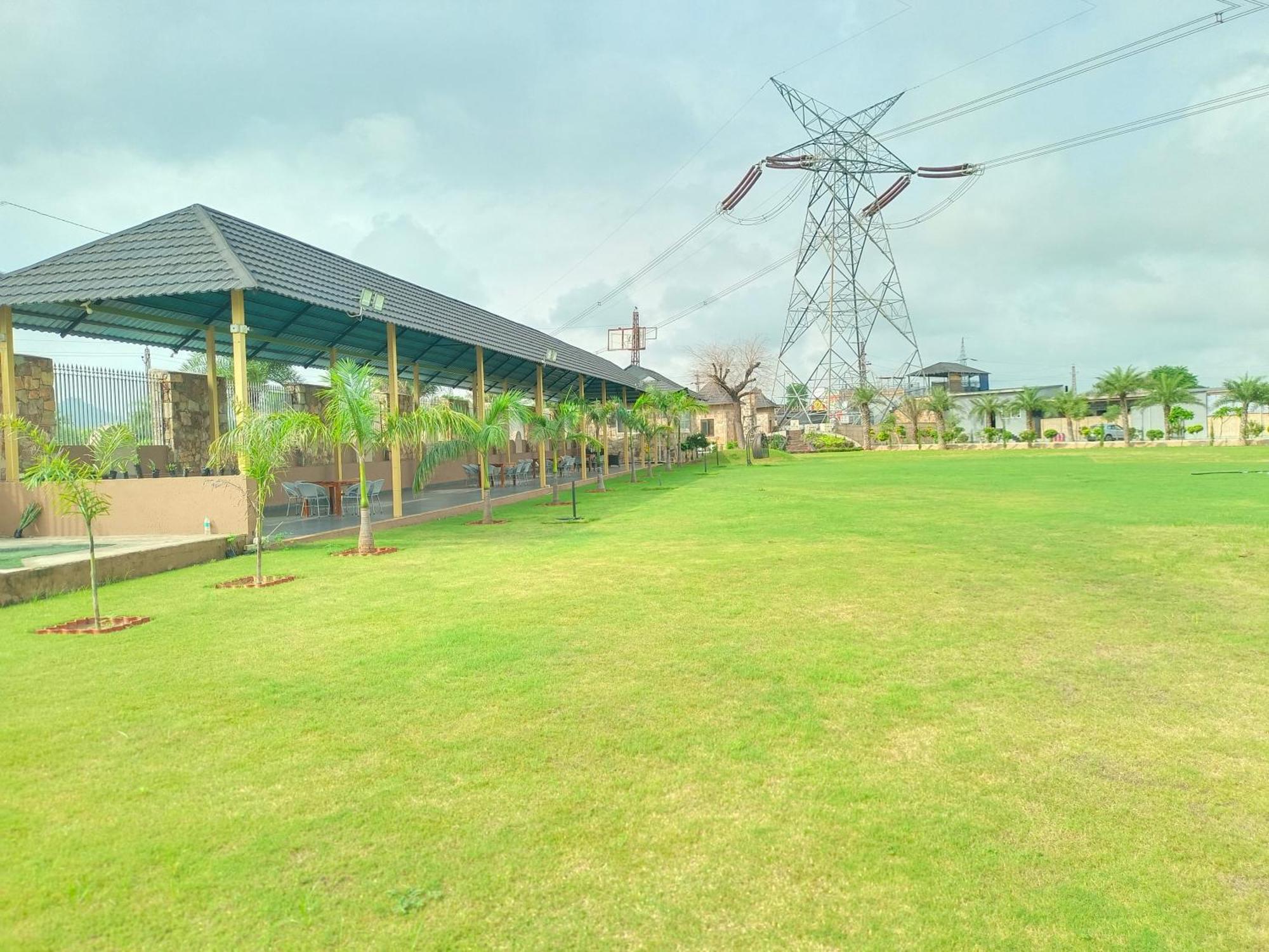 Royal Rajasthan Resort Sikar Exteriör bild